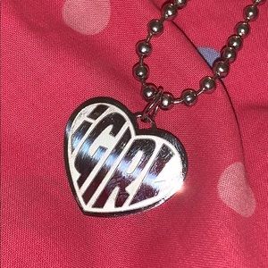 no authentic igirl pendant necklace